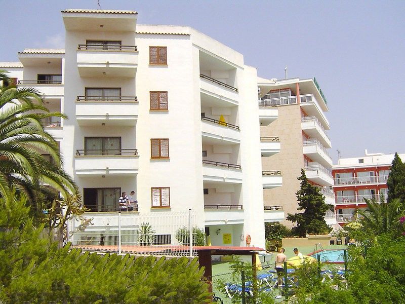 Marina Apartamentos Palmanova Exteriör bild