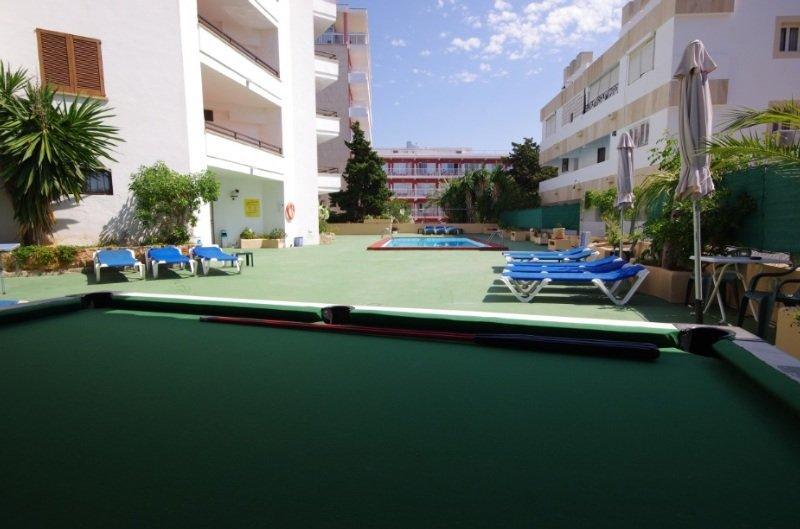 Marina Apartamentos Palmanova Exteriör bild