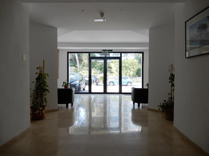 Marina Apartamentos Palmanova Exteriör bild