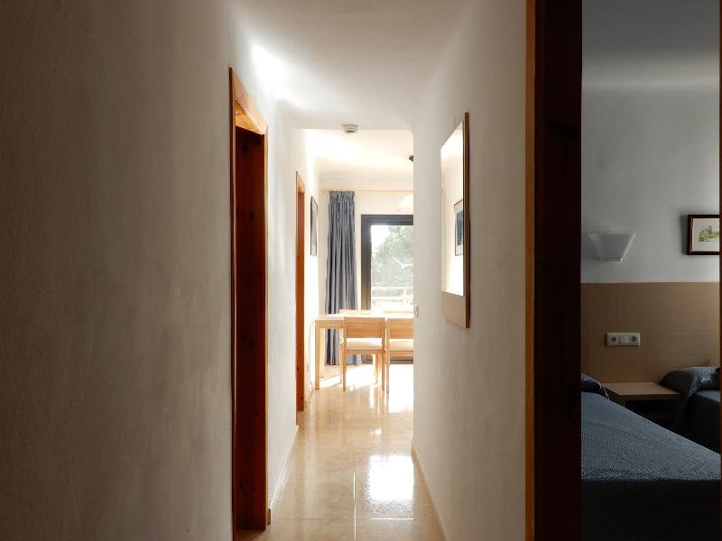 Marina Apartamentos Palmanova Exteriör bild