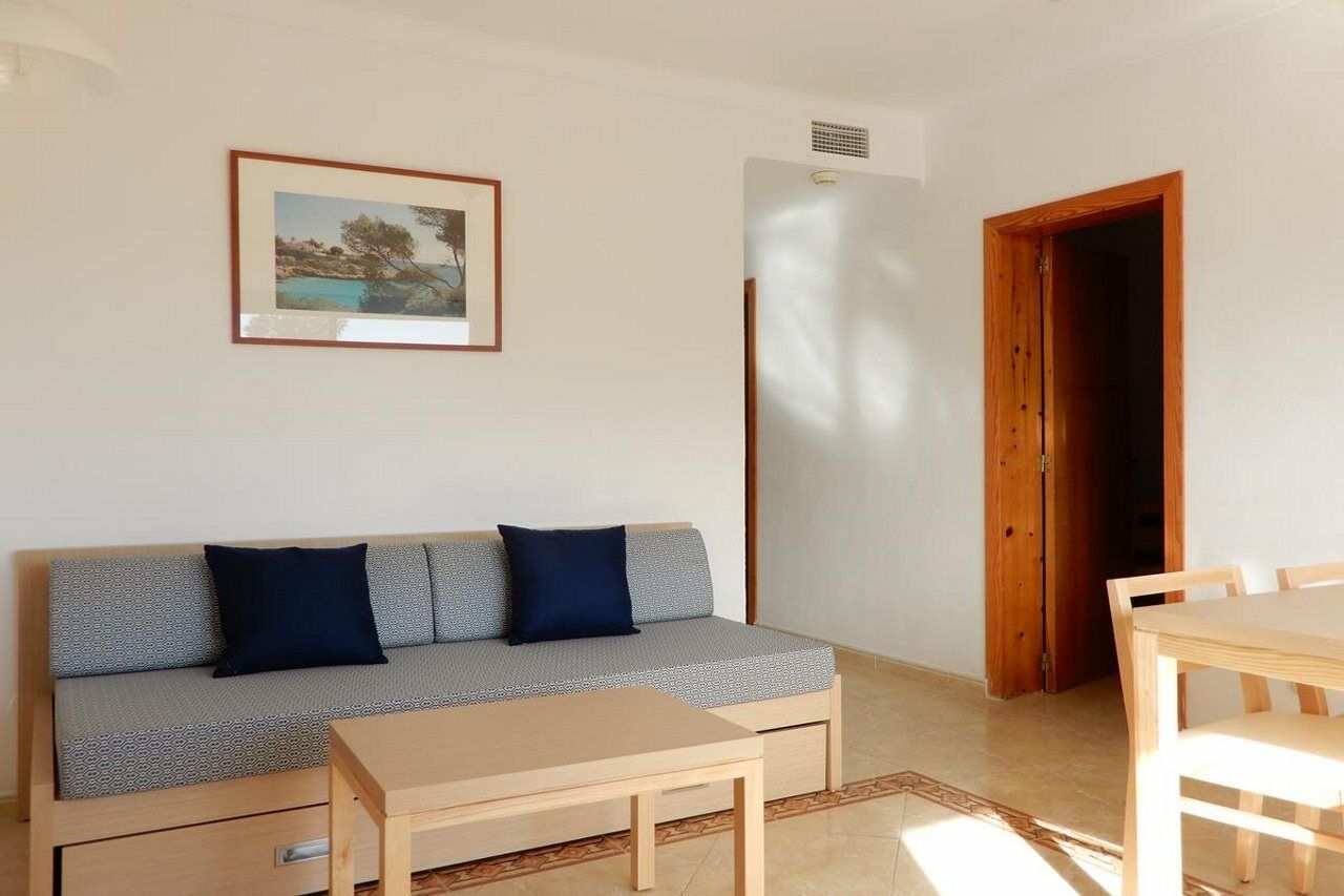 Marina Apartamentos Palmanova Exteriör bild