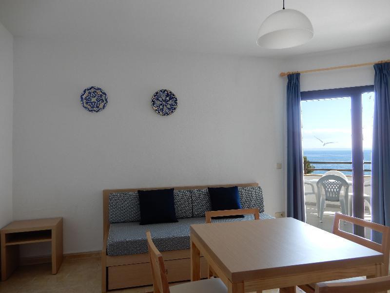 Marina Apartamentos Palmanova Exteriör bild