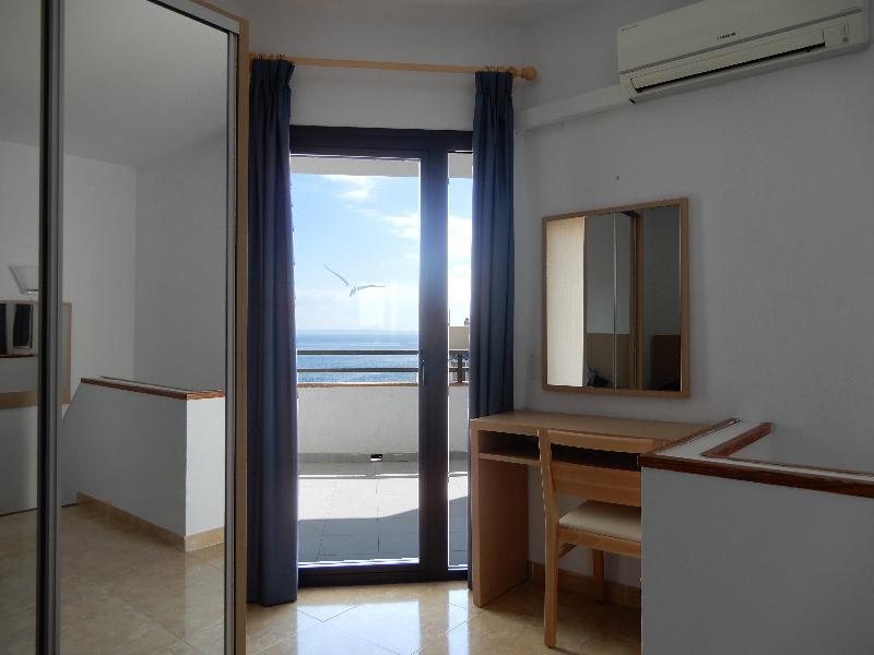 Marina Apartamentos Palmanova Exteriör bild